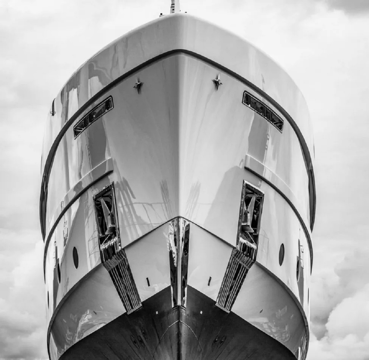 yacht-platinum-admiral-charterworld-luxury-superyacht-charters